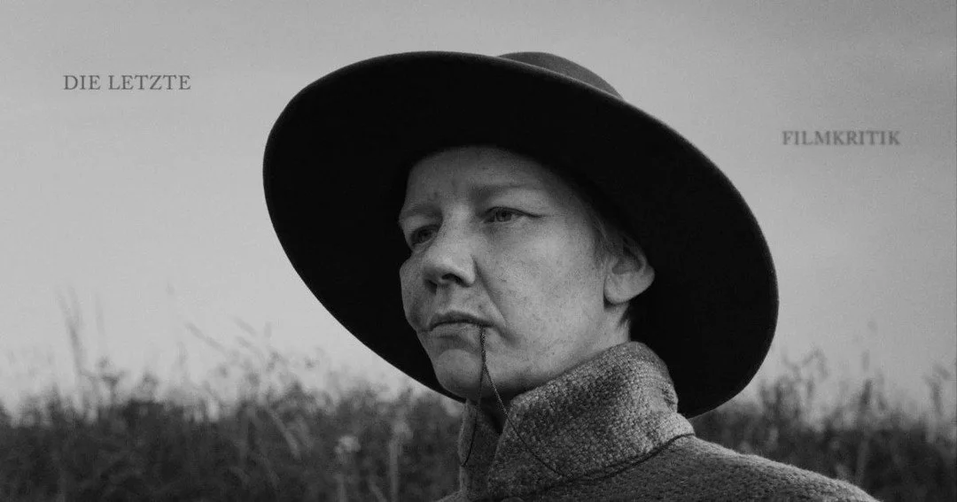 Eine Frau gibt sich im 17. Jahrhundert als Mann aus. #SandraHueller spielt das mit vielen Nuancen, anstatt nur plump M&auml;nnerklischees zu Mimen.

Nicht nur wir sind voll des Lobes f&uuml;r ihres Performance, der #Berlinale 2026 war diese anspruchs