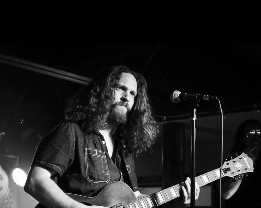 Live Music: Vinny Berry 6-9 pm / Food Truck - SB Food Connection 