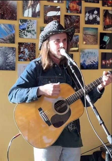 Live Music: Jared Nels 6-9 pm / Food Truck: DisFruta, 3-8 pm