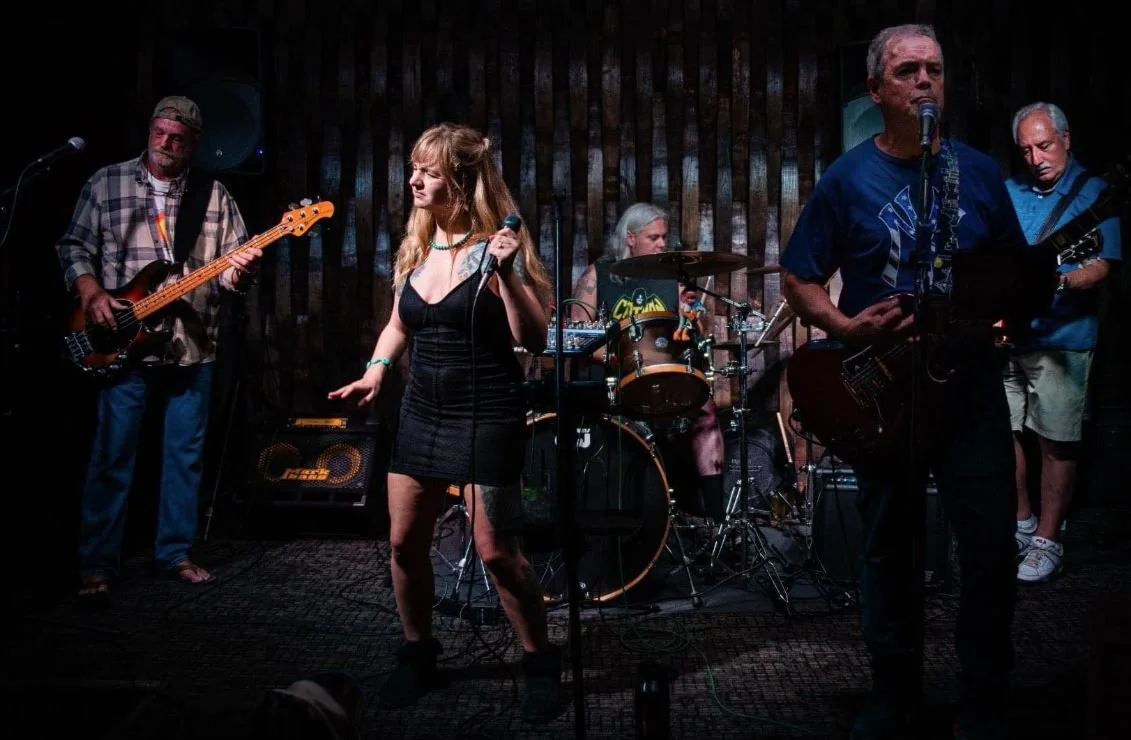 Live Music: Cinnamon Whiskey, 6-9 pm / Food Truck: SB Food Connection