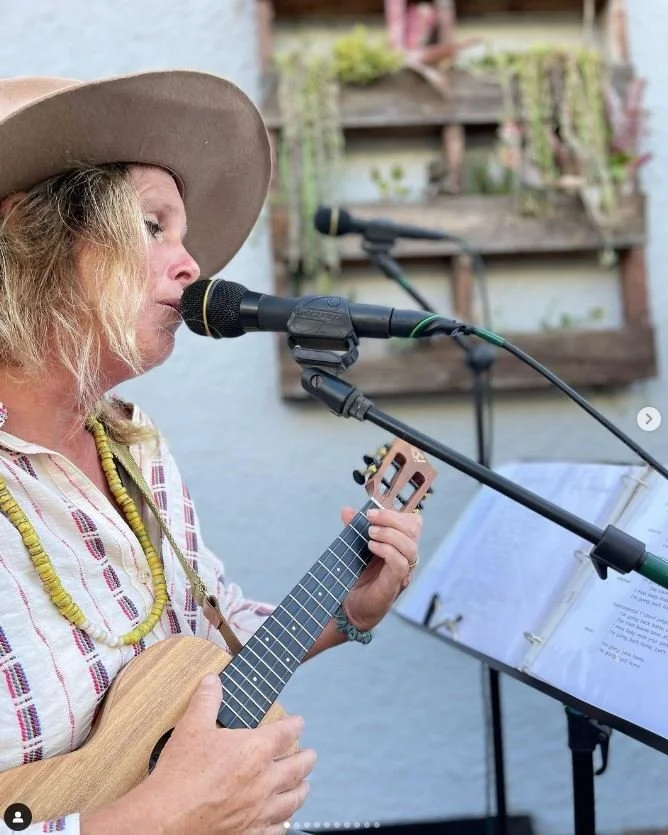 Live Music: Anne Hall and the Remarkables, 6-9 pm / Food Truck: DisFruta