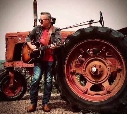 Live Music: Barry McGuire, 2-5 pm / Food Truck: Oak and Smoke