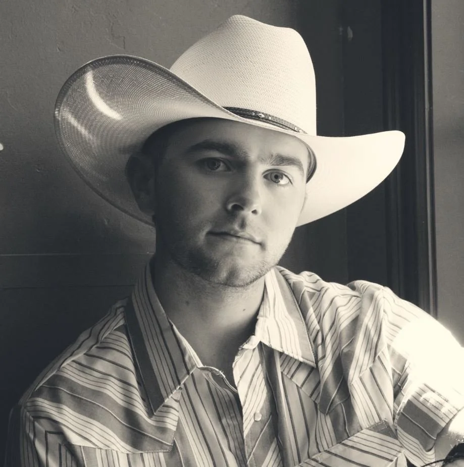 Live Music: Jayden Secor, 6-9 pm/ Food Truck: DisFruta