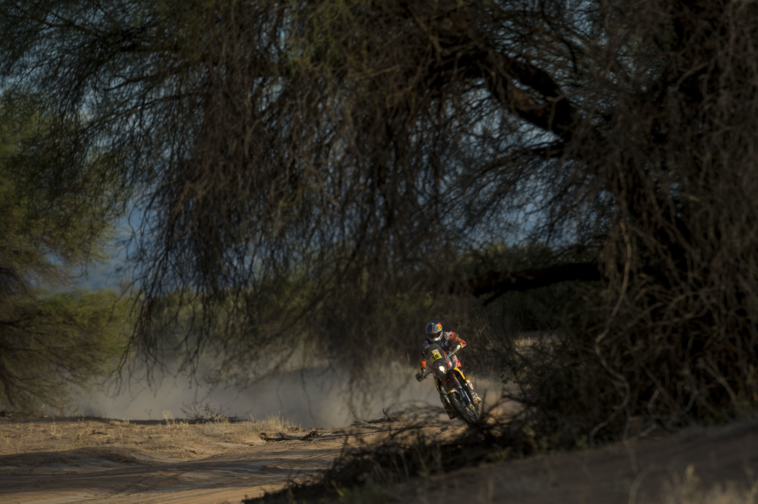 Sam Sunderland KTM 450 RALLY Dakar 2017.jpg