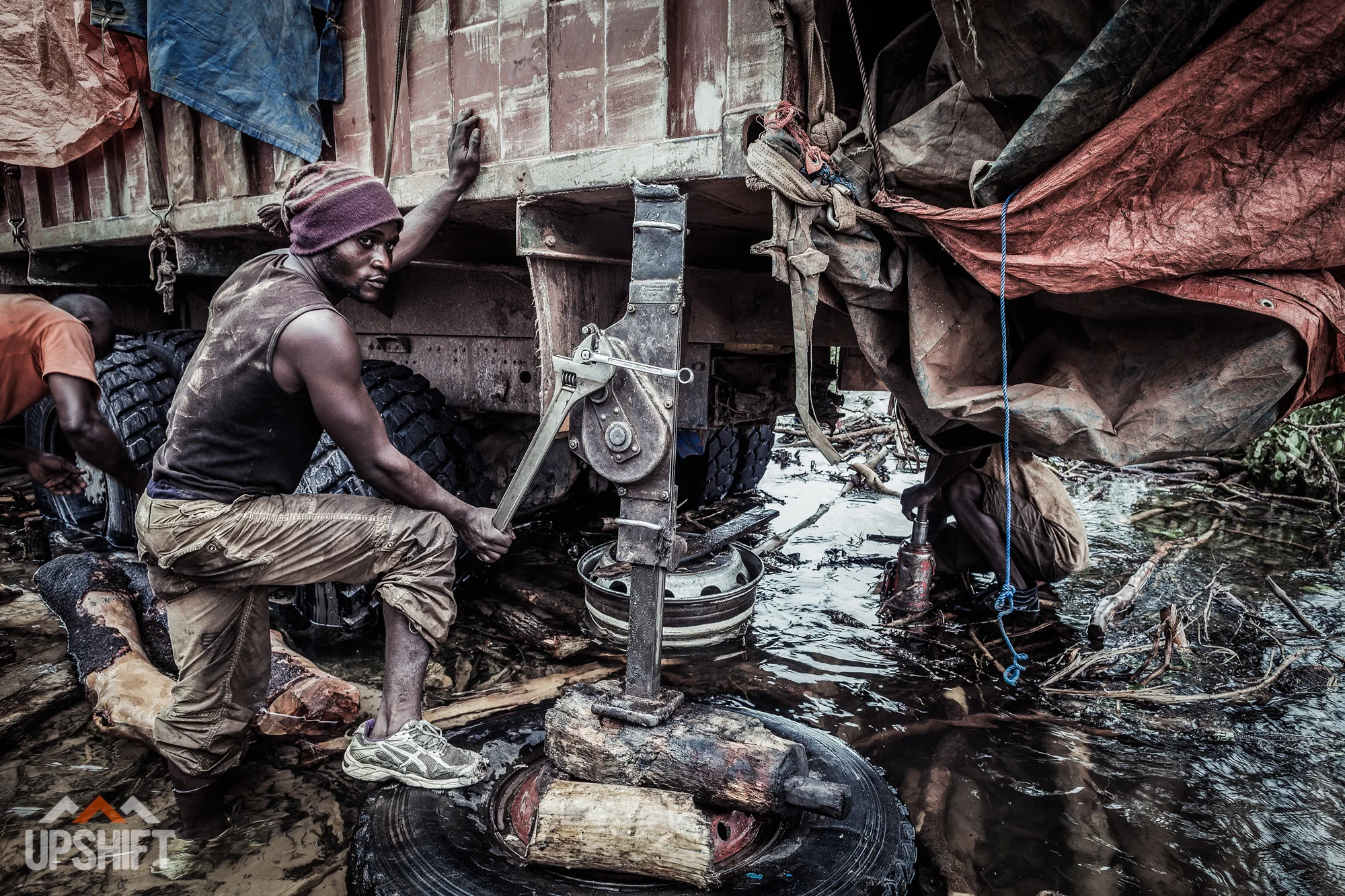 INTO THE WORLD - CROSSING THE CONGO-8.jpg