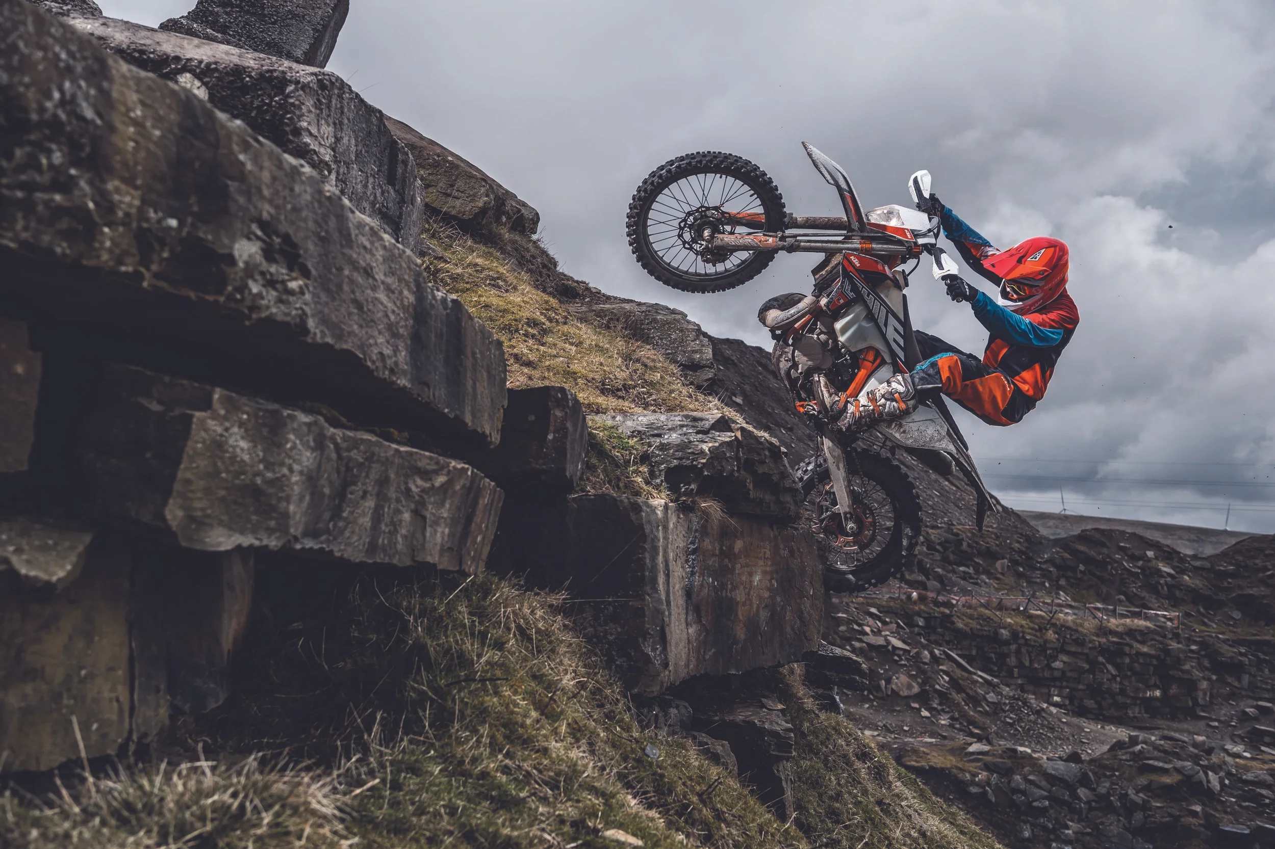 Action_KTM 300 EXC TPI SIX DAYS MY2019_03.jpg