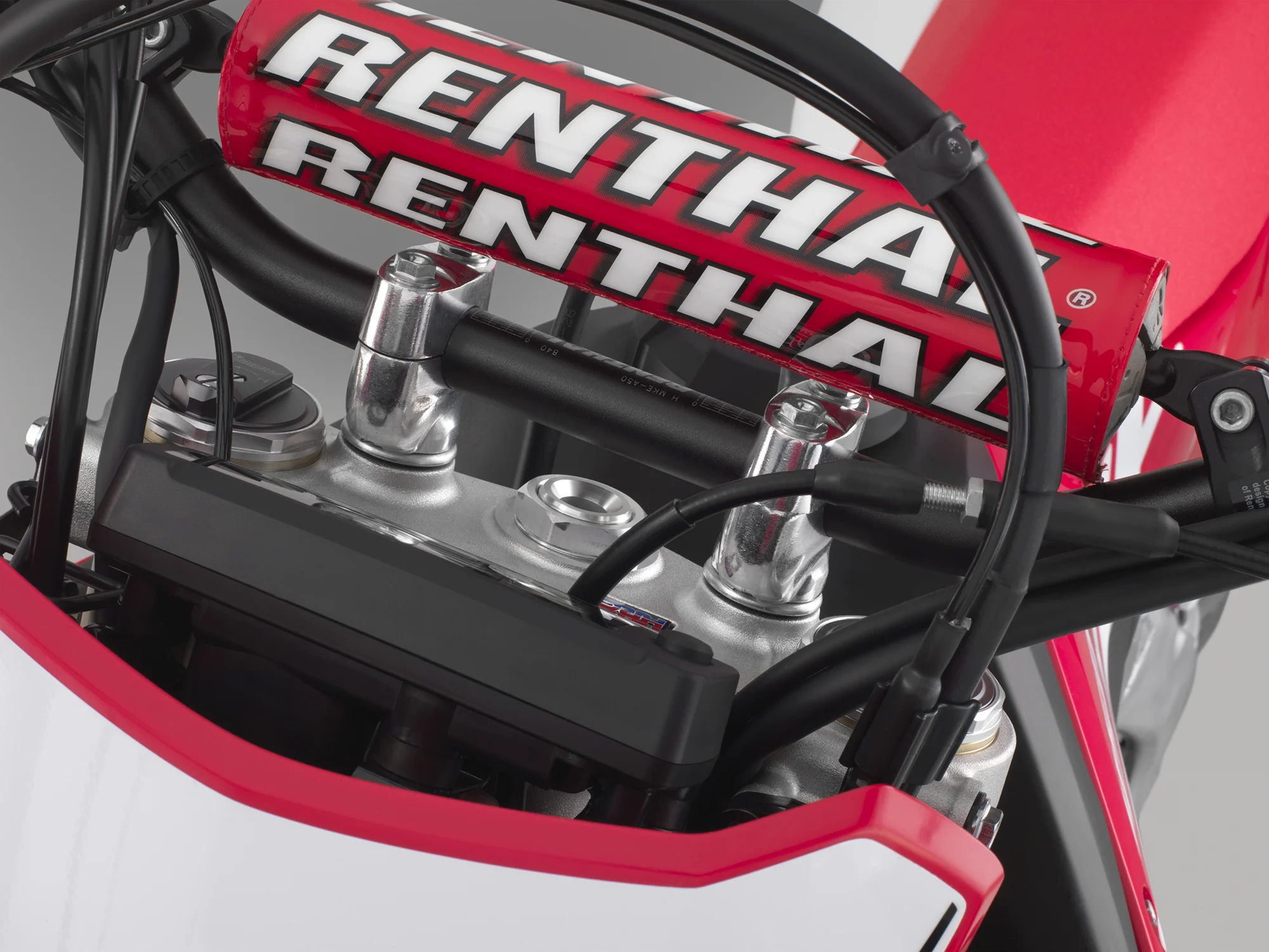 19 Honda CRF450L_handlebar mount.jpg