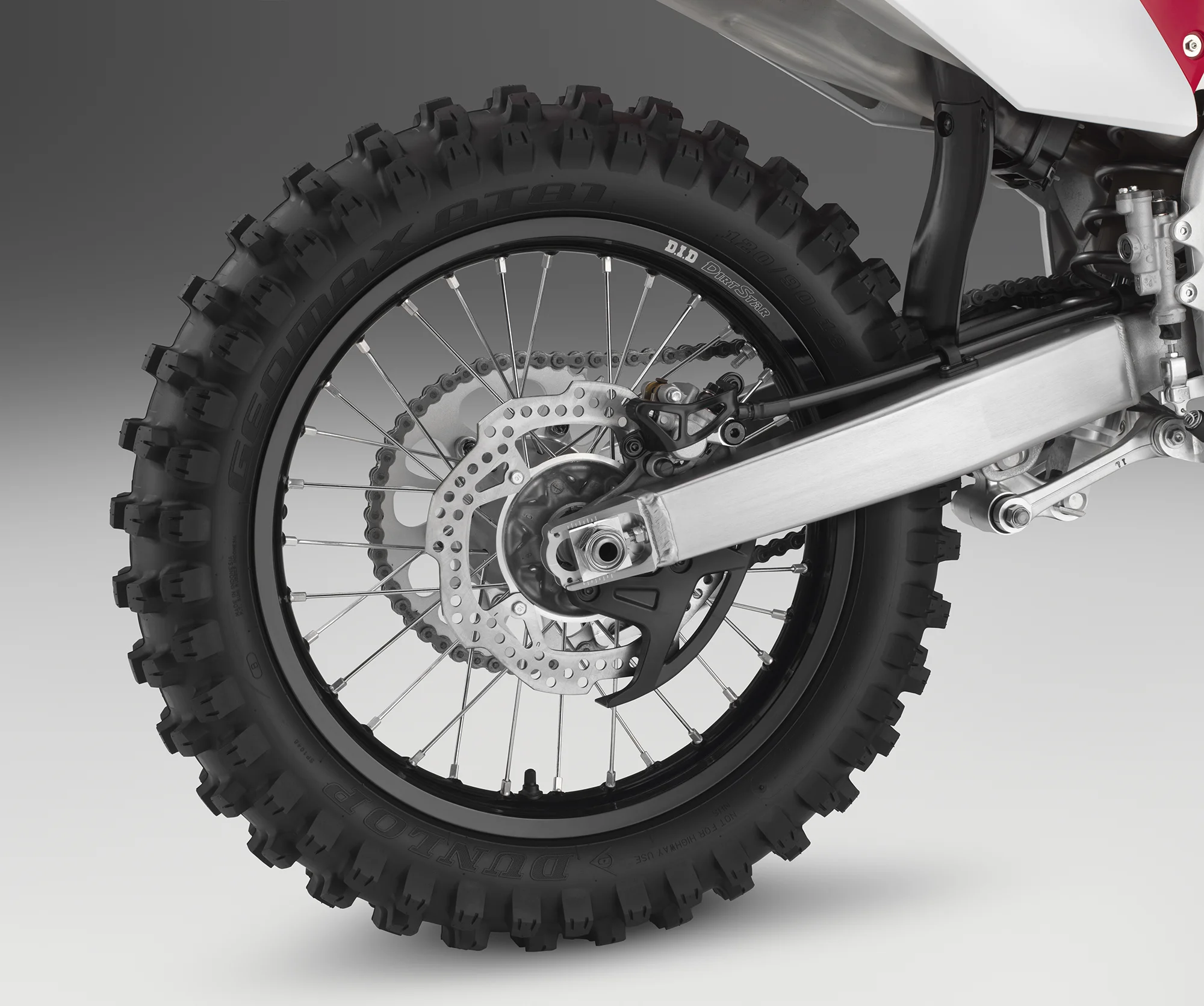 19 Honda CRF450RX_rear wheel.jpg