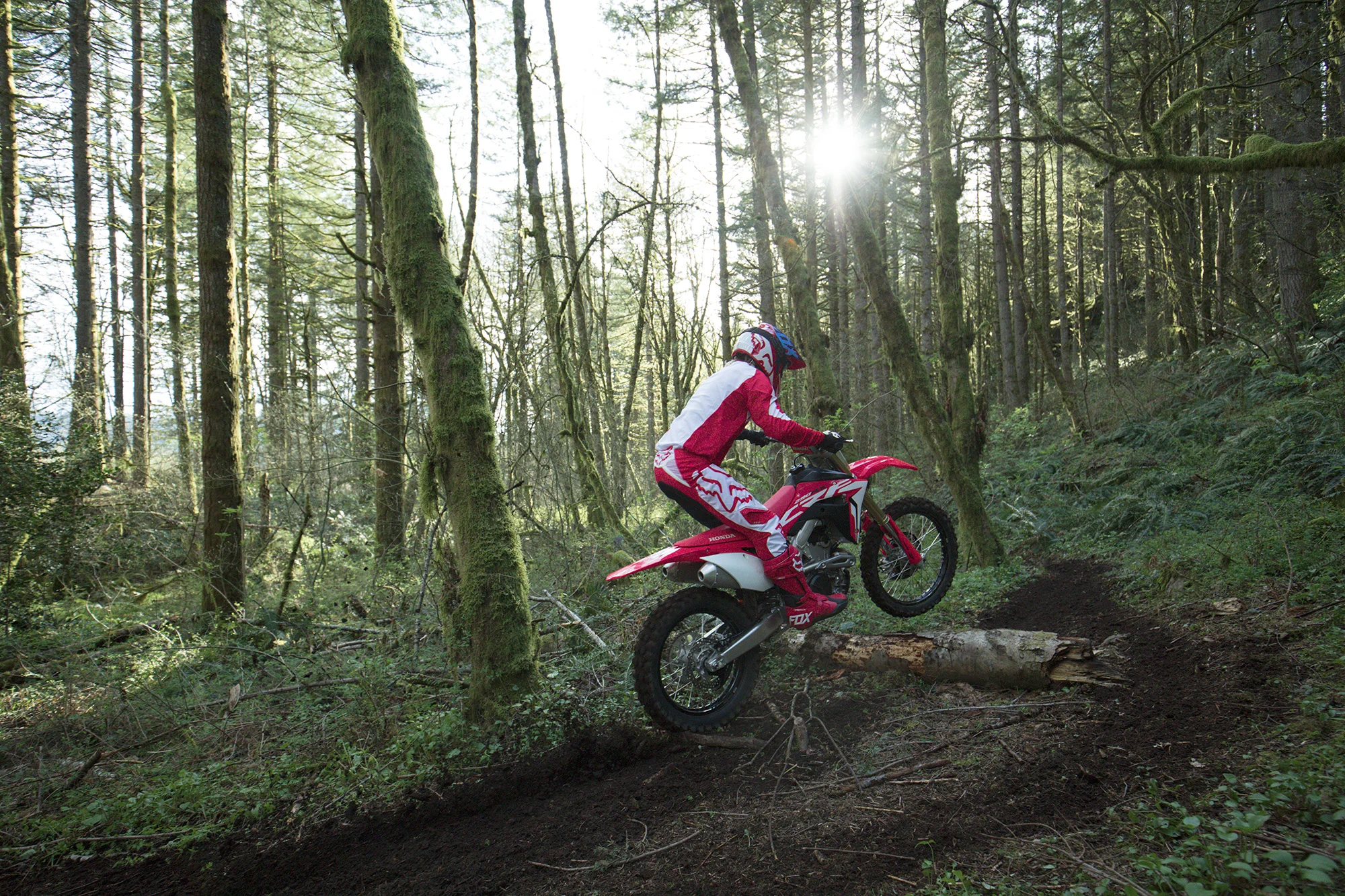 19 Honda CRF250RX_Action_12.jpg