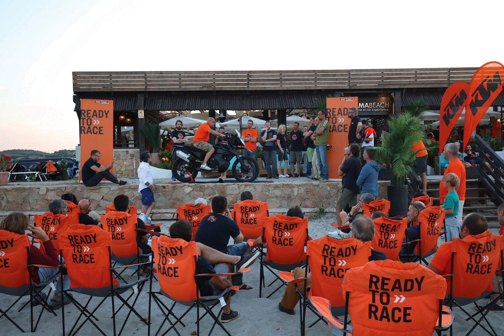 KTM 790 ADVENTURE R presentation 02.jpg