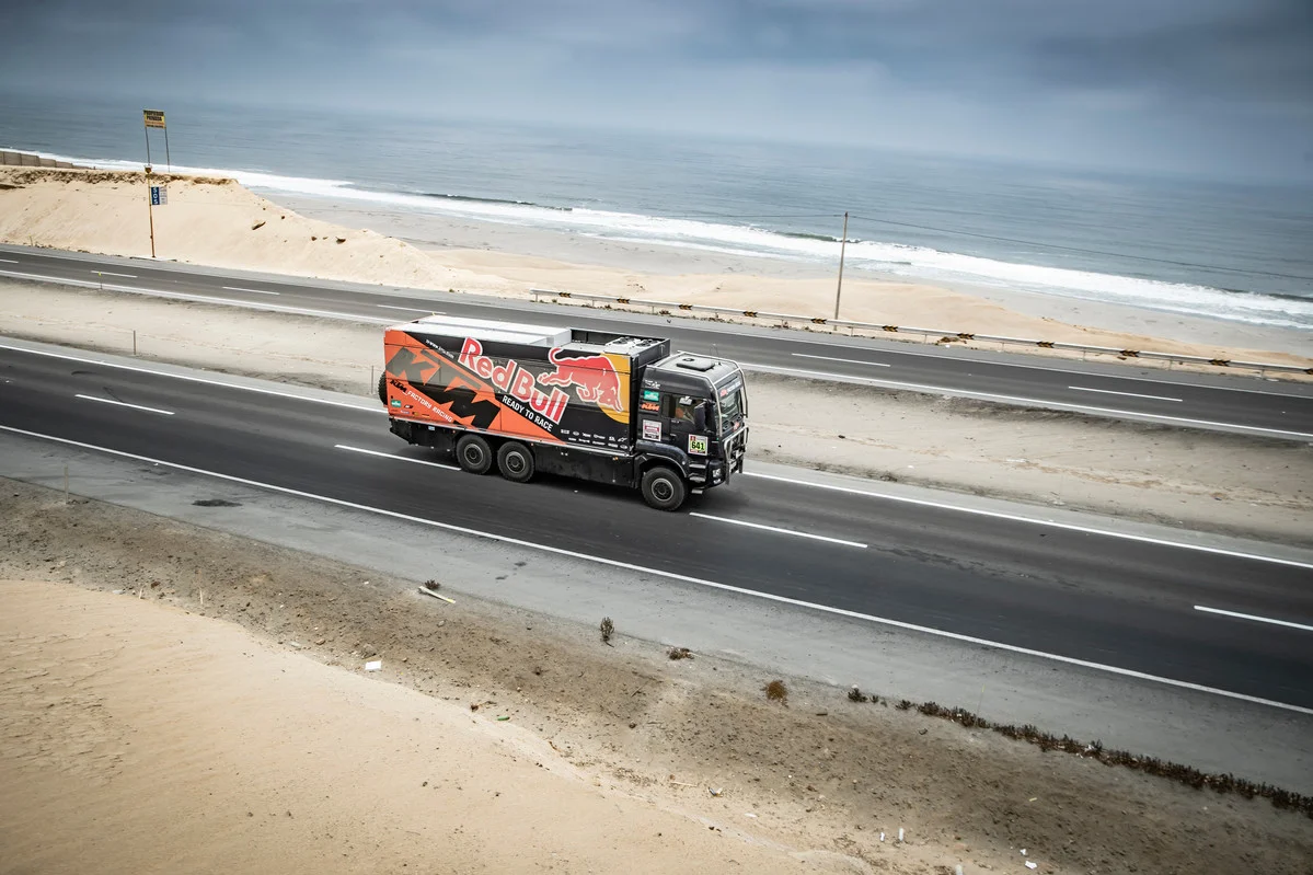 Red Bull KTM Team Truck Dakar 2019 © Marcin Kin