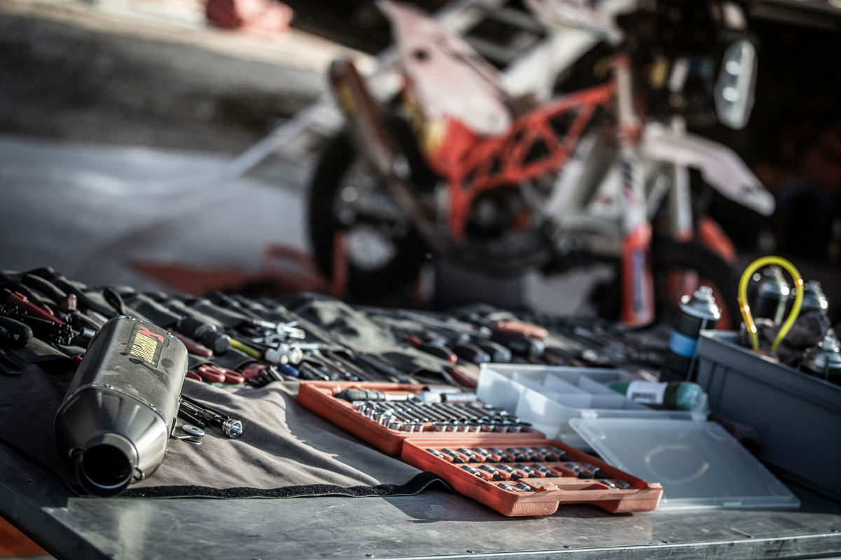 Tools & spare parts Dakar 2019 © Marcin Kin