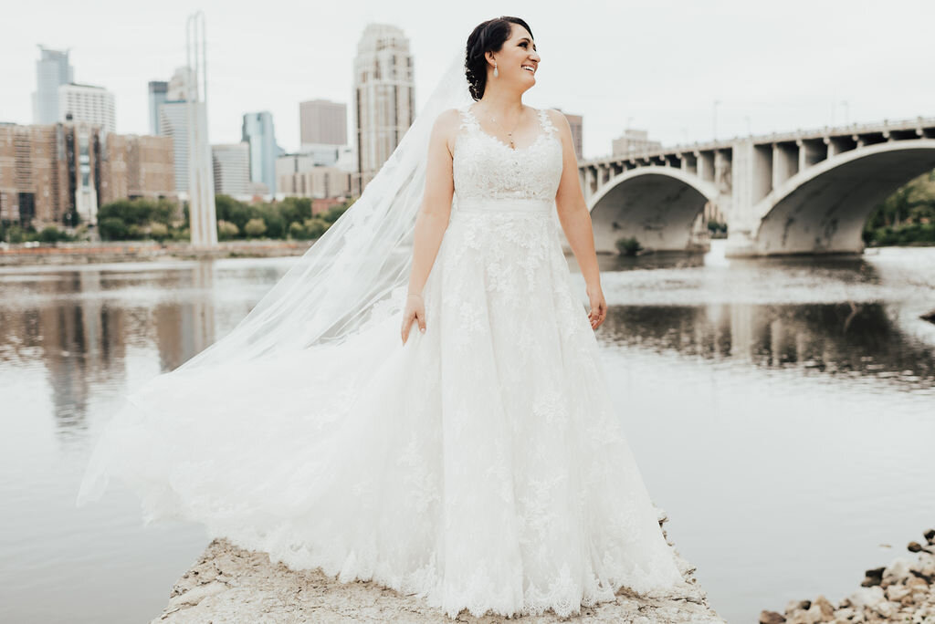 12 Wedding Day Bride White Lace Dress Mississippi River Downtown Minneapolis.jpg