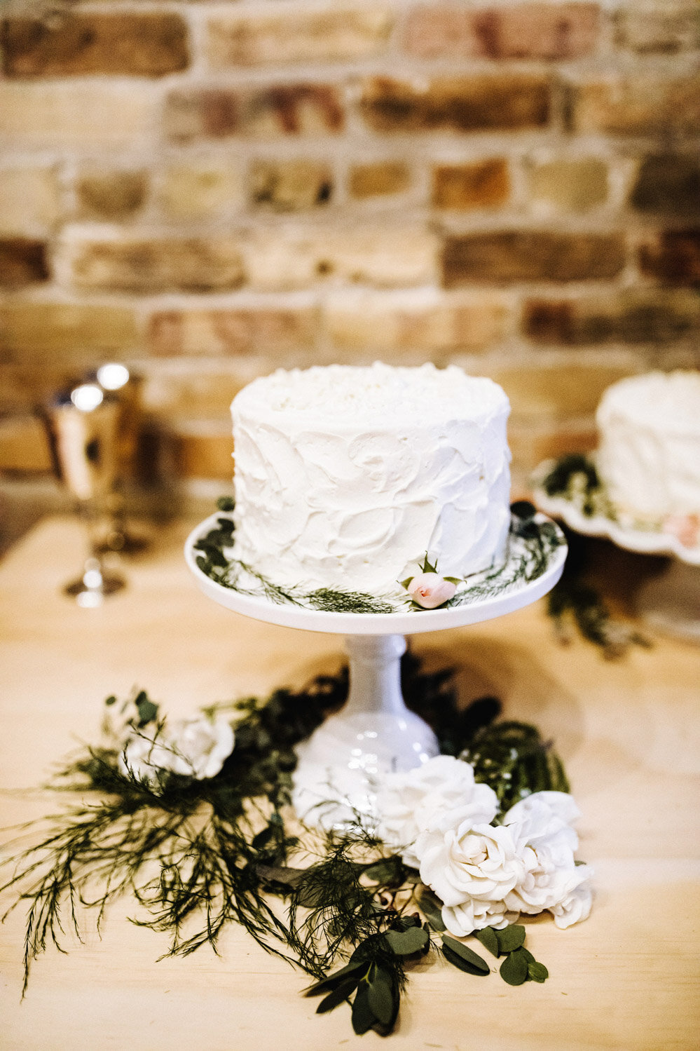 18 Wedding Dessert White Cake Flowers.jpg