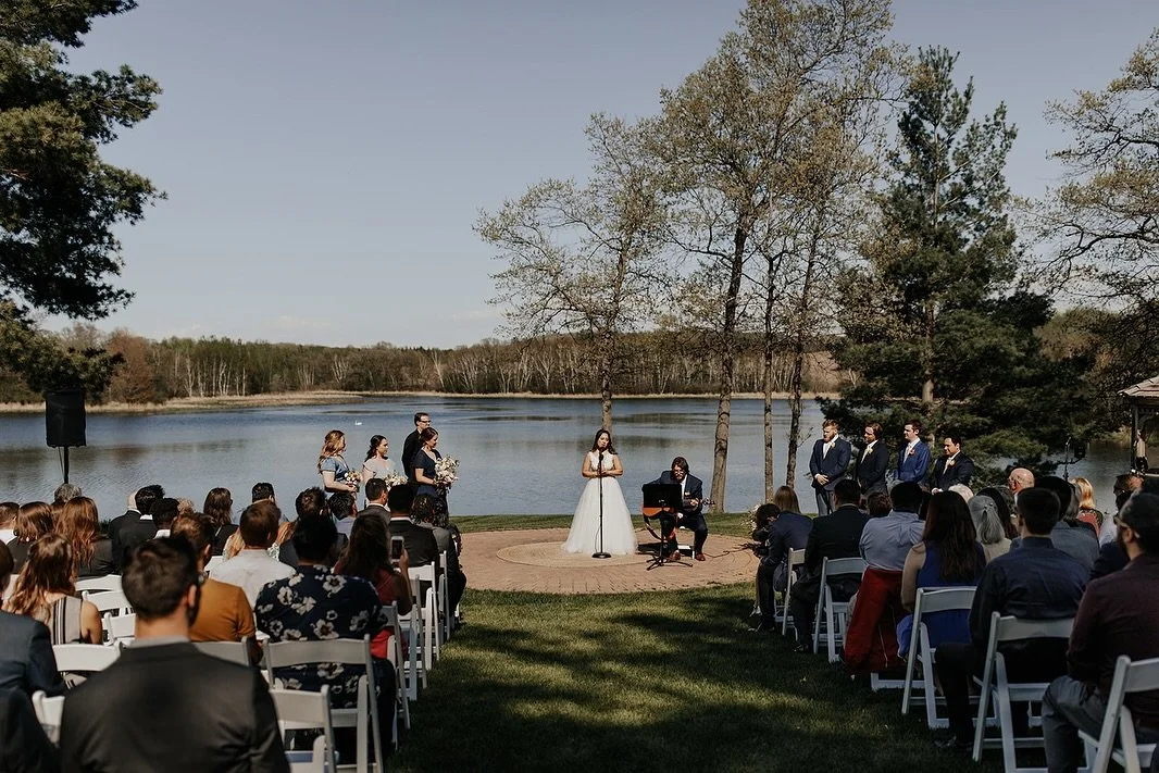 She sings for him. He plays for her.
🥹
Ashley and Bobby&rsquo;s ceremony was so incredibly beautiful, intentional and perfectly them.
🎶
And that swan&rsquo;s a paid actor!
🦢
Photography // @ester_knowlen
Florals // @florology
Rentals &amp; Event M