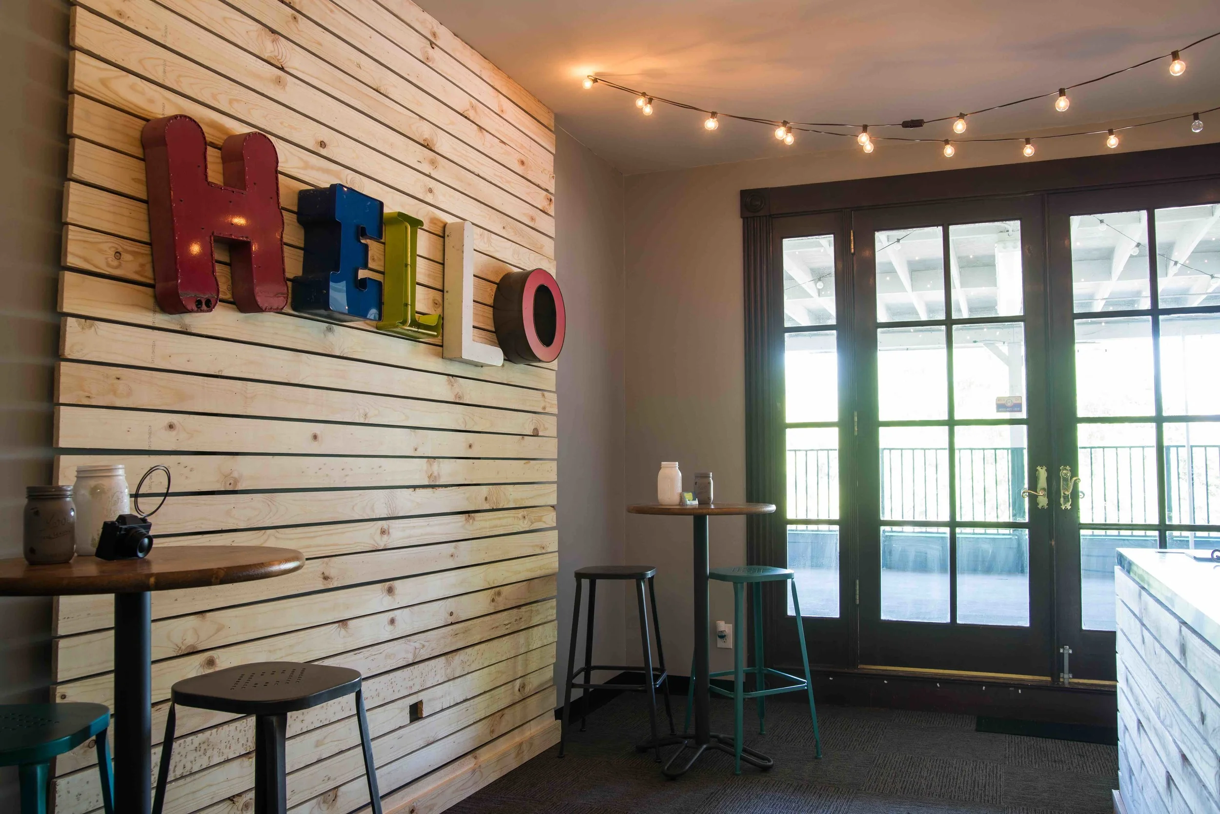 Fabrication - Hello! Bar
