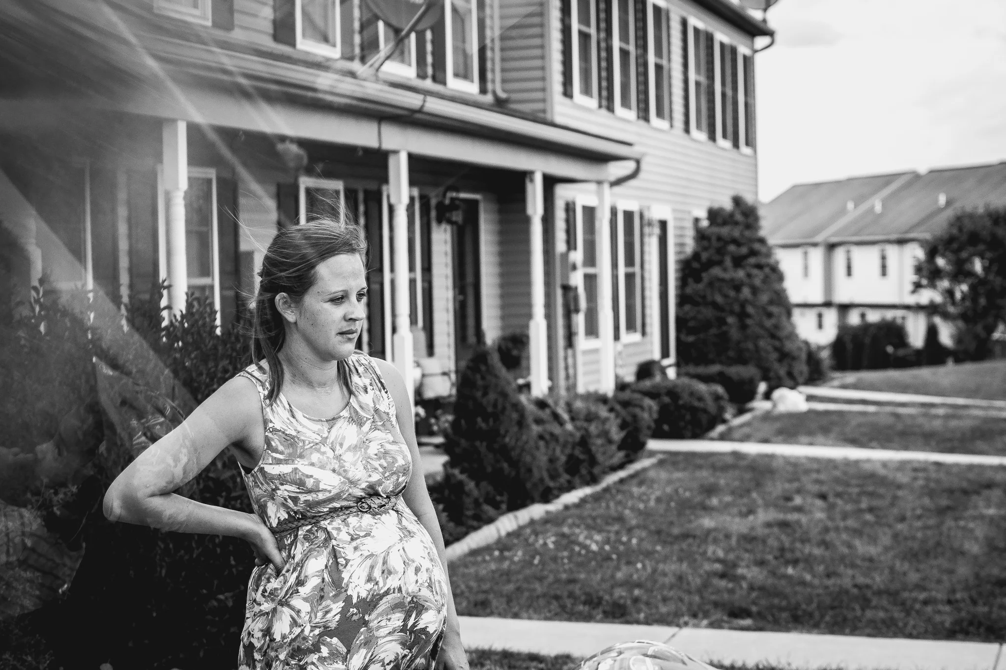 Totally my favorite photo of the whole pregnancy. This may have been the one and only time she ever showed how uncomfortable she was. And yet, still, she is gorgeous. 
