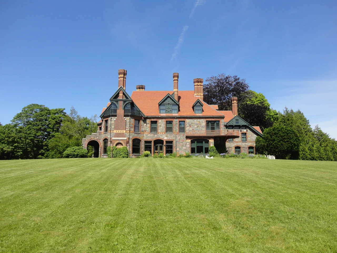 “Changing Landscape” Sculpture Show at Eustis Estate south of Boston