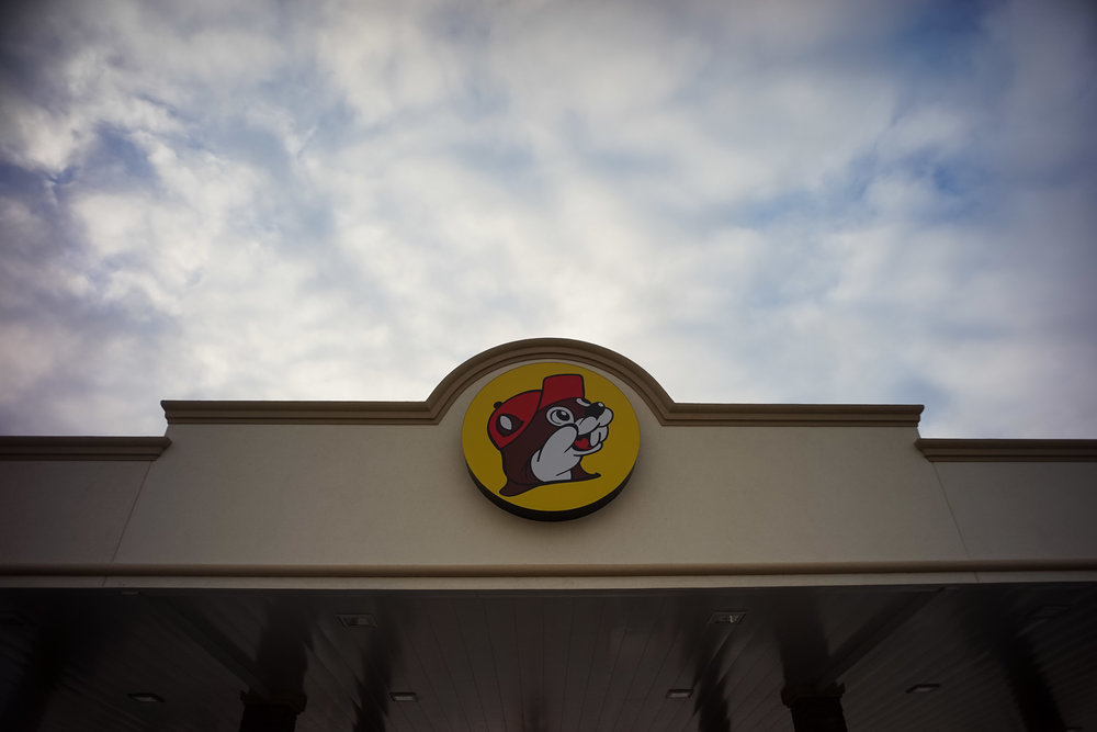 Buc_Ees-1.jpg