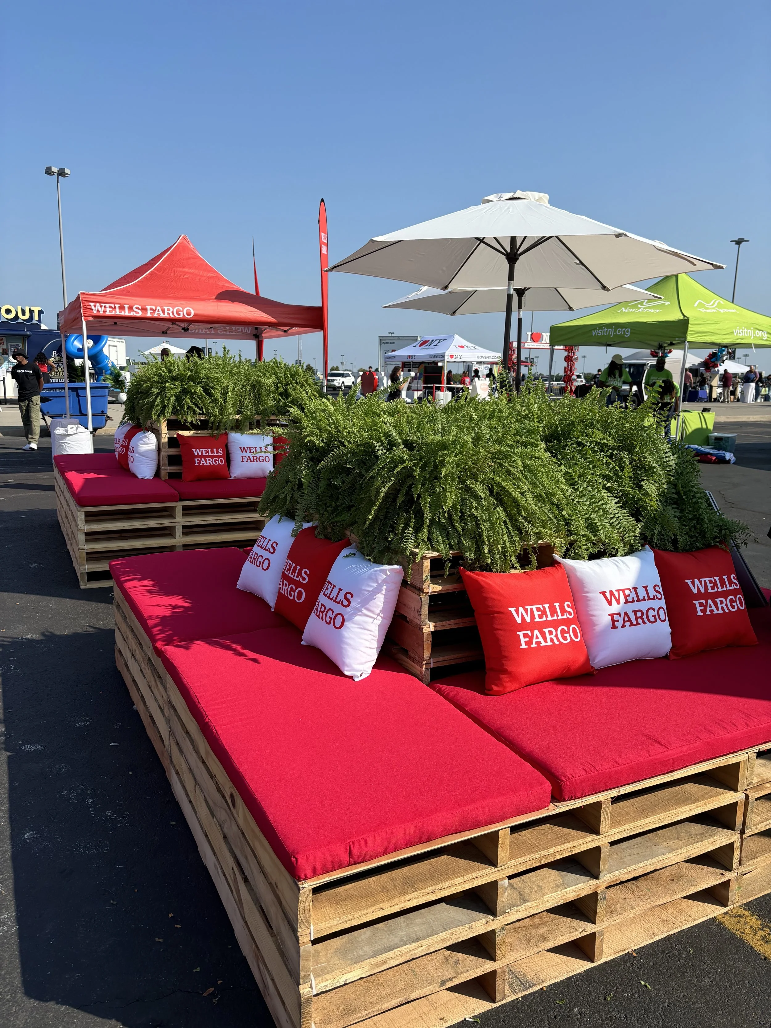 Island Pallet Lounge Red.jpg