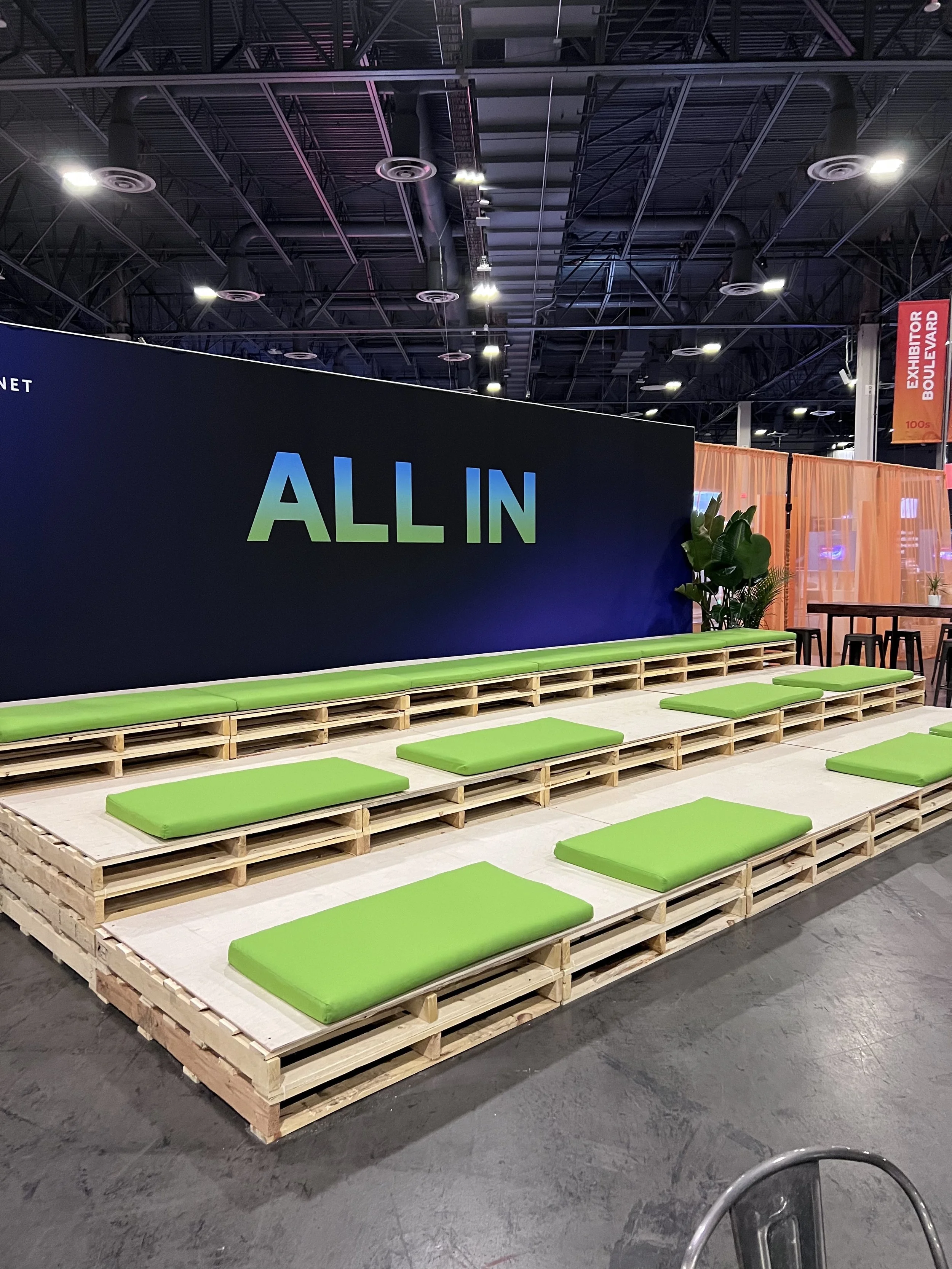 Bleacher Pallet:Green Cushions.jpg