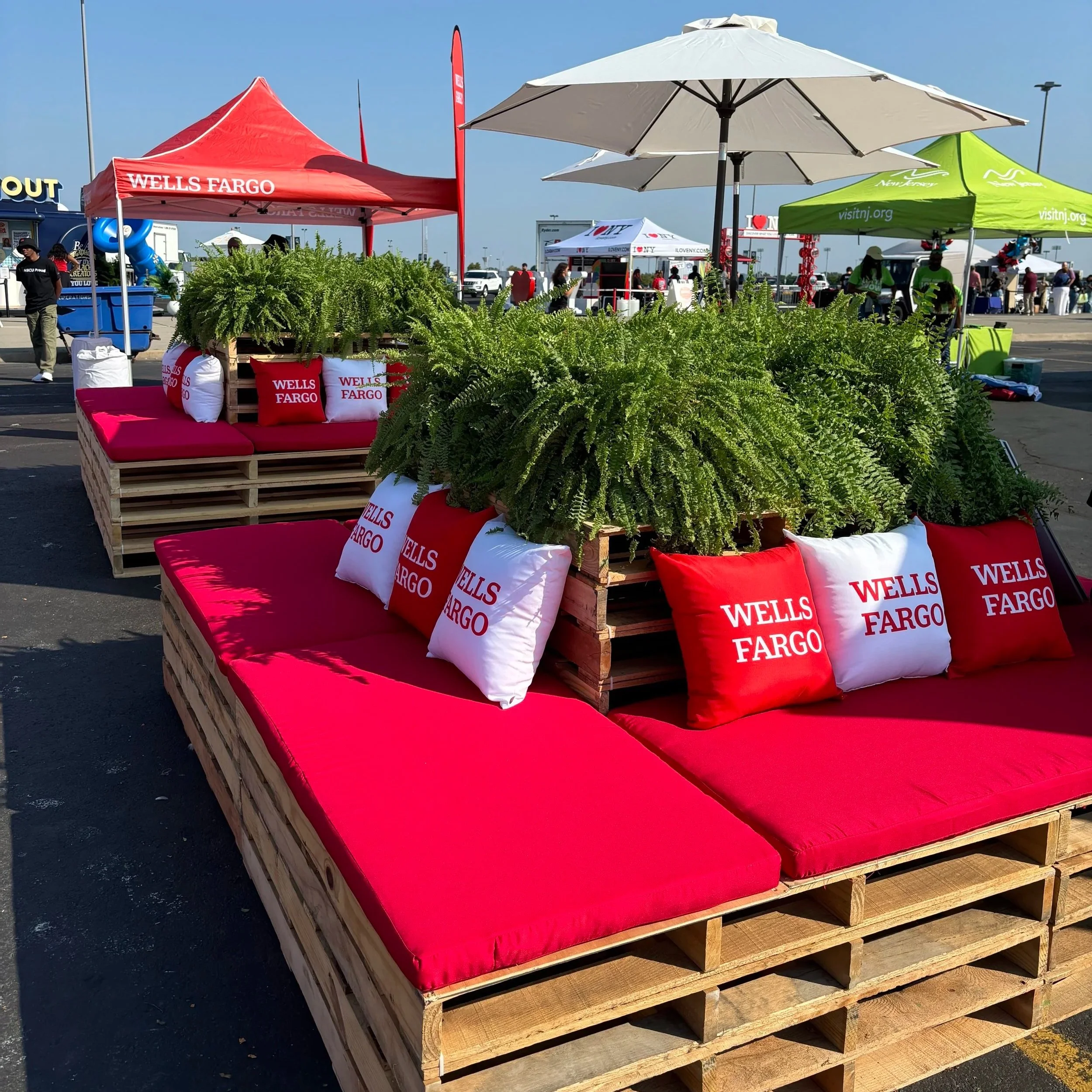 Island Pallet Lounge Red.jpg