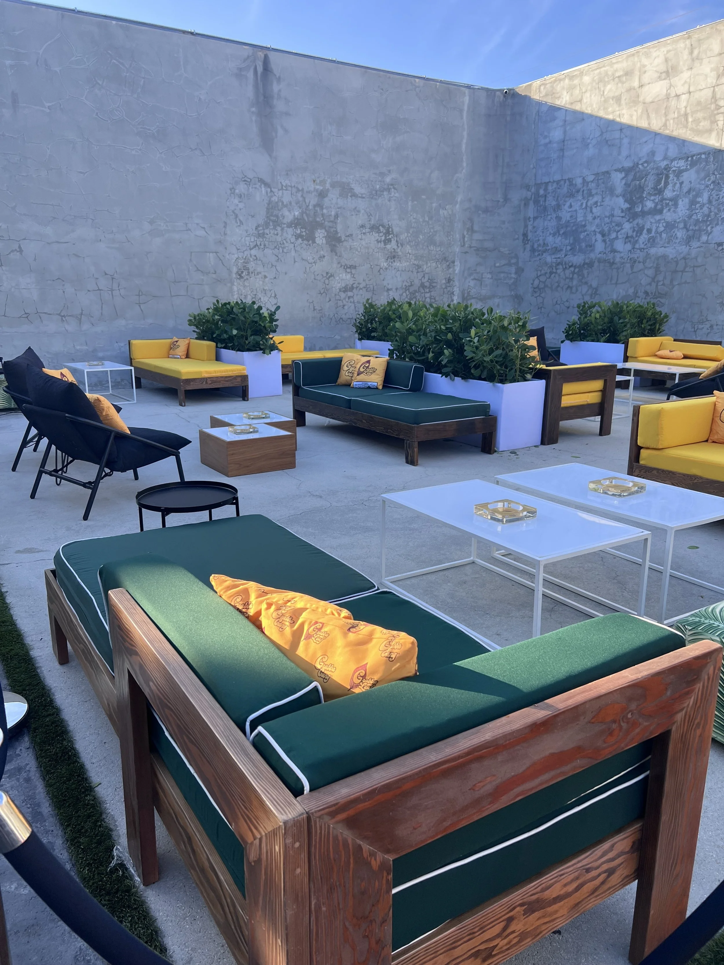 Lounge Chair Hunter Green.jpg