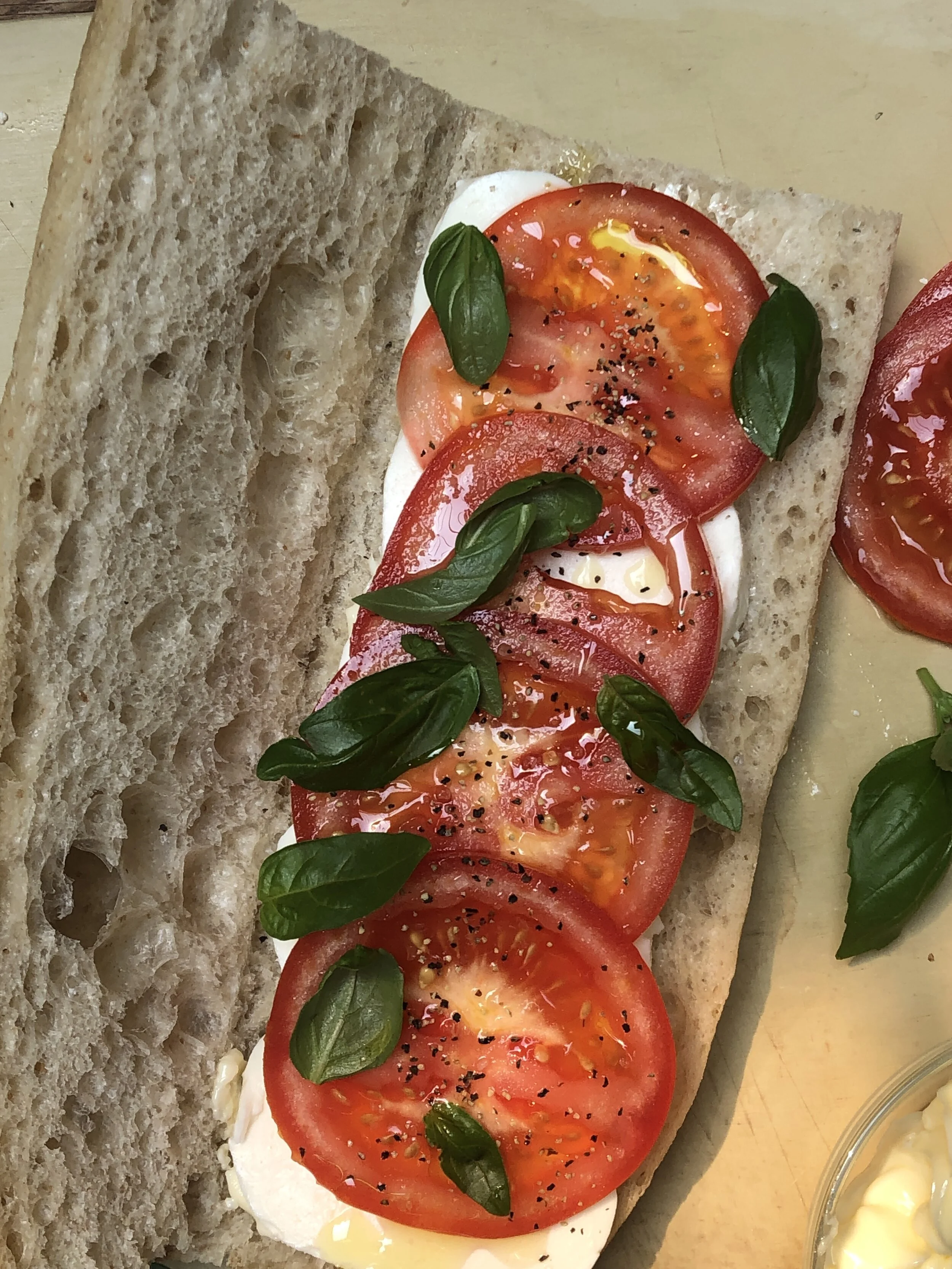 Easy Peasy Caprese