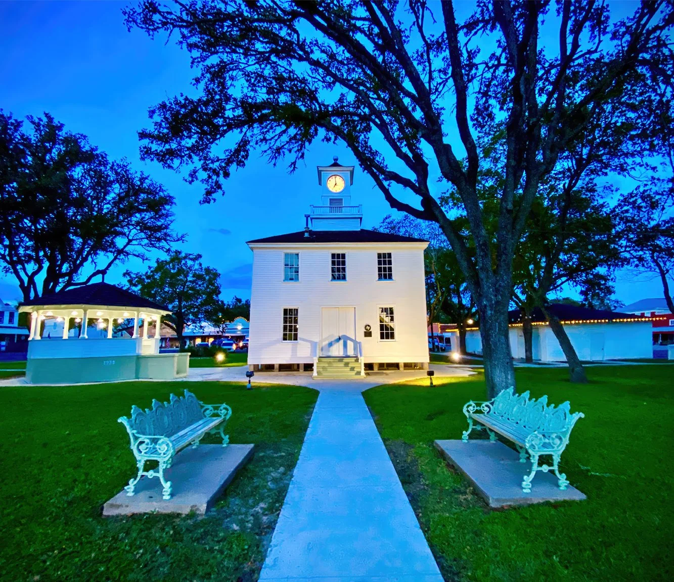 blue courthouse web.jpg