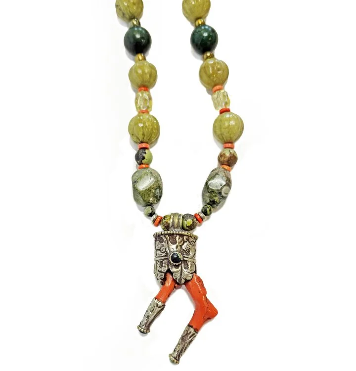 hofheinz necklace 2_WEB.jpg
