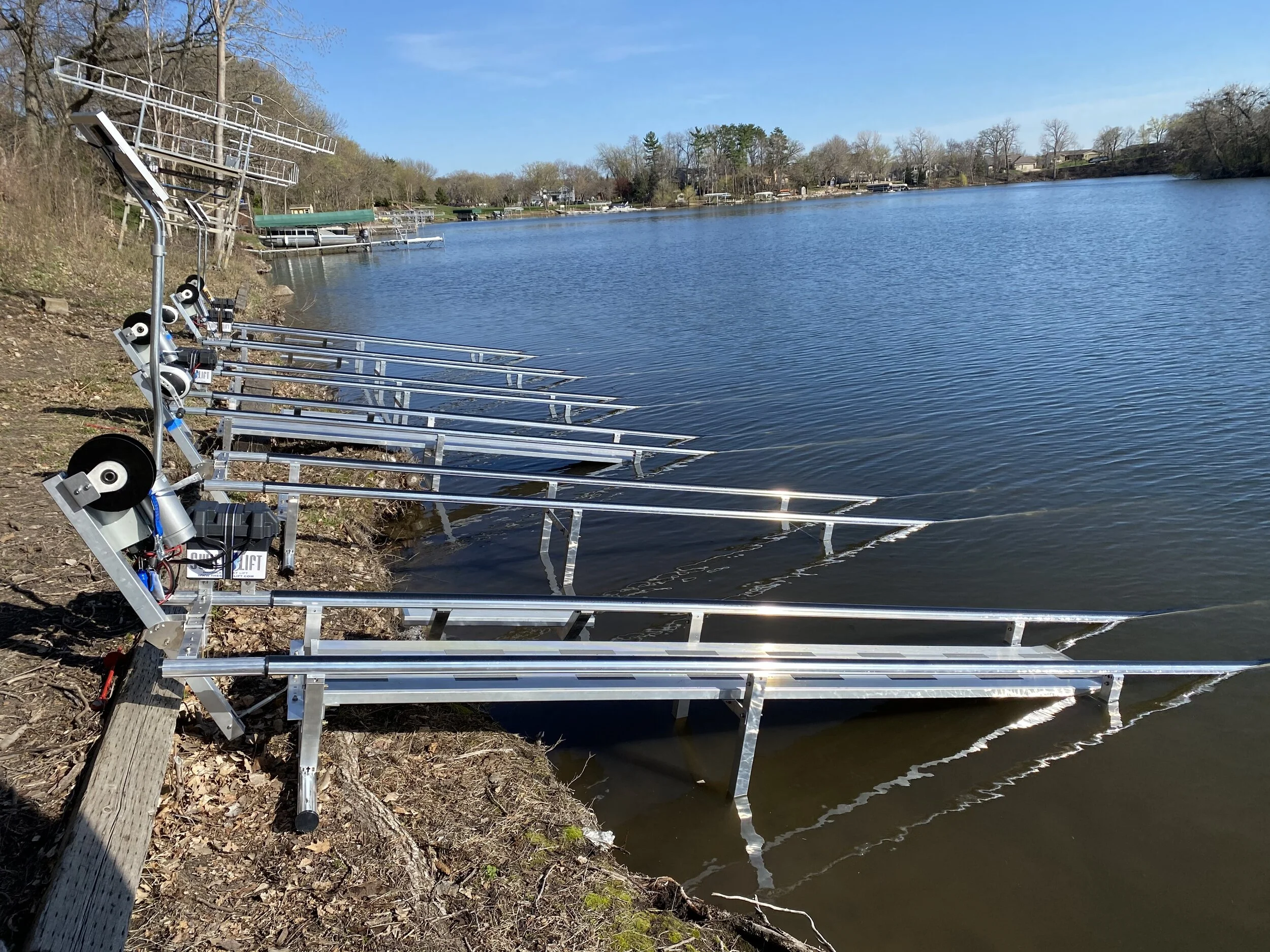 SwifLifts Custom Solar Winch.JPG