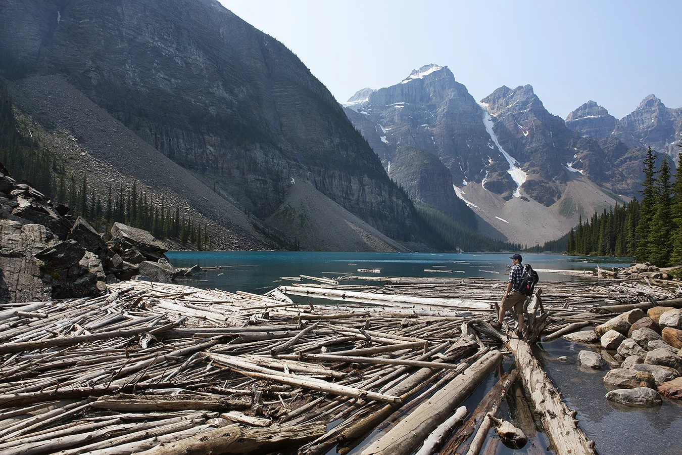 thienla in canada moraine lake.jpg
