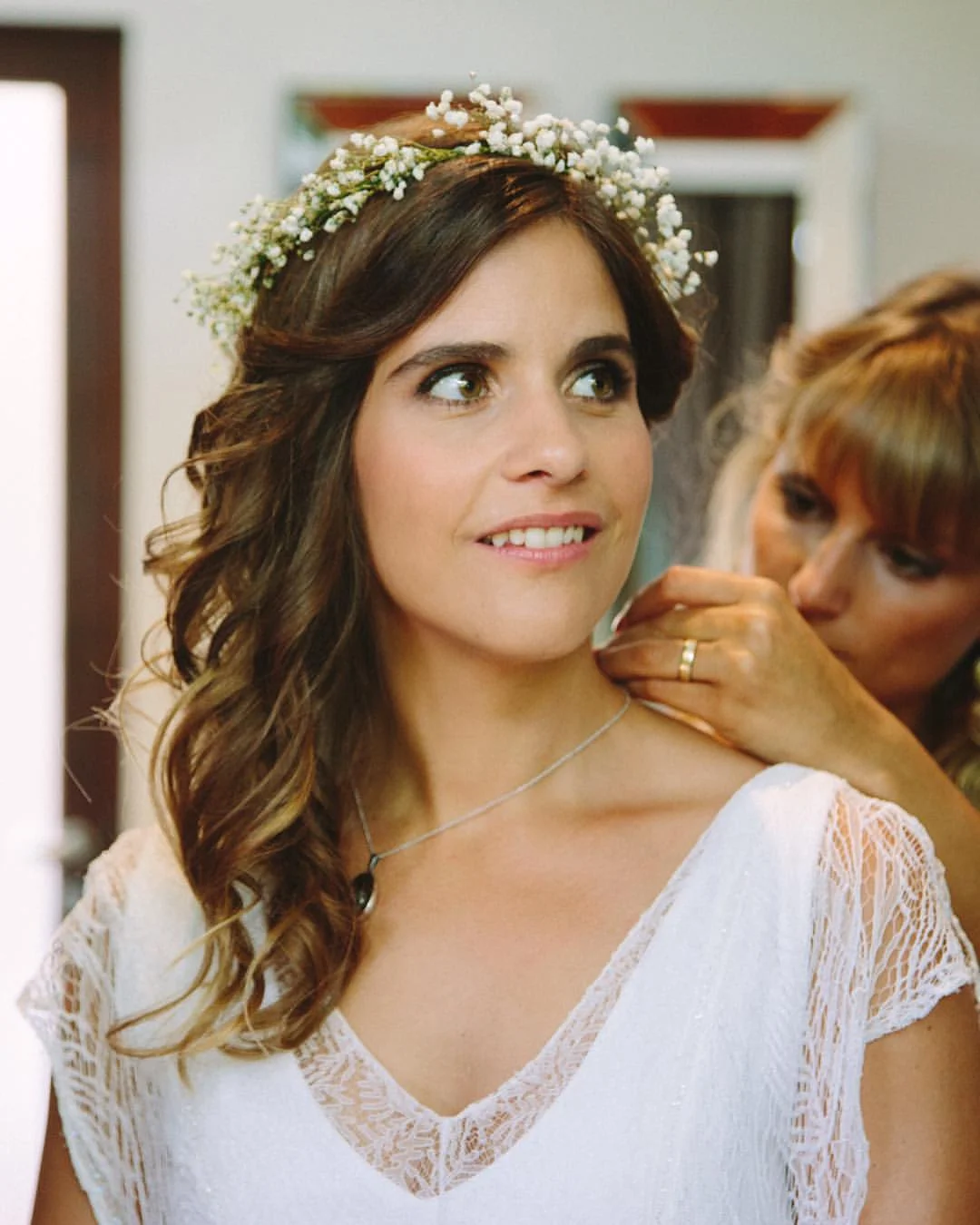 L a r i s s a. That kind of effortless beauty. #bride #finishing touches #oliviatexierphotography #brokenheadwedding #byronbayweddingphotographer  (at Broken Head)