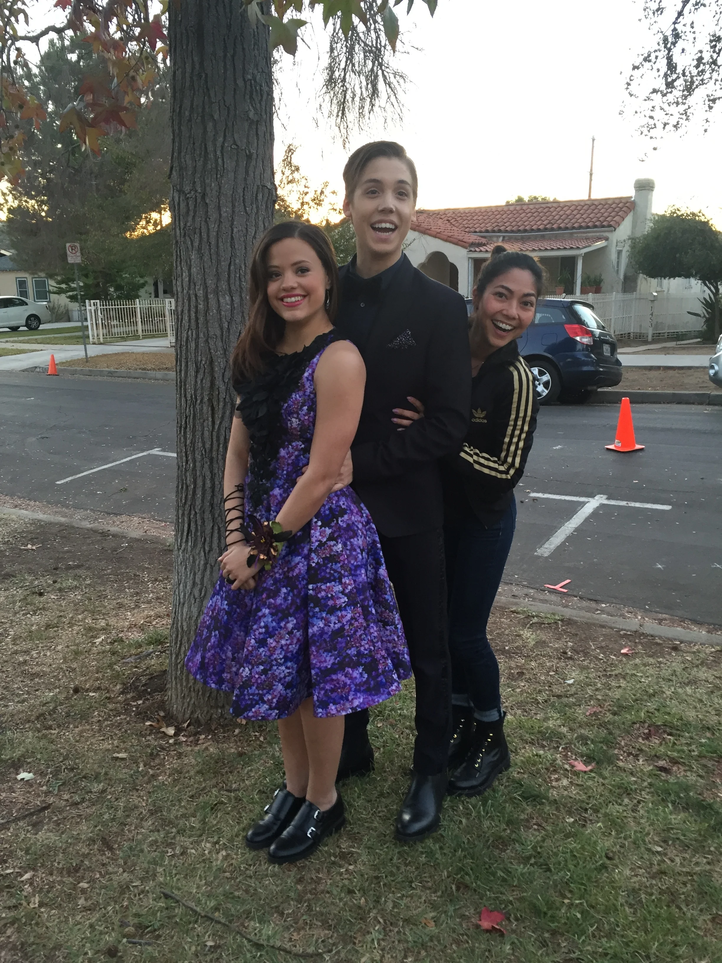 Sarah Jeffery & Mathew Espinosa- Be Somebody