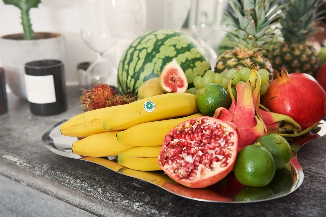 Fräscht säsongsbetonat fruktfat.
