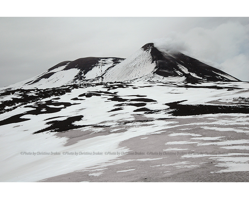 © Photo by Christina Drakos (EFIAP – RISF3) Shades of Grey - Aetna, Sicily