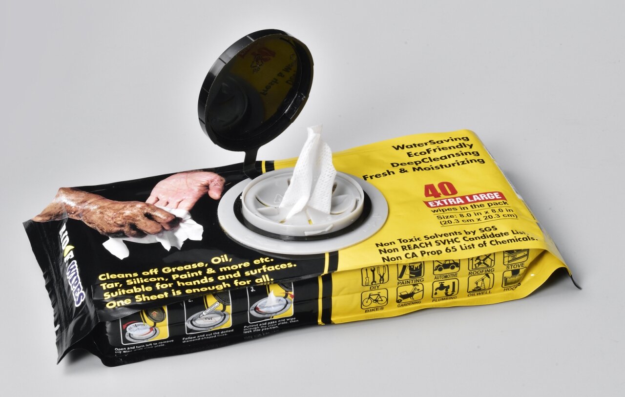 HANDY PACK 40 WIPES (PN:35-071) 80 wipes (PN:35-085) Multi-purpose cleaning with hundreds of other cleaning/detailing applications now reported to us such as < Leather & Vinyl Trim,Golf Clubs,Shoes & Bags, BBQ, Equipment,Fishing,Farms etc