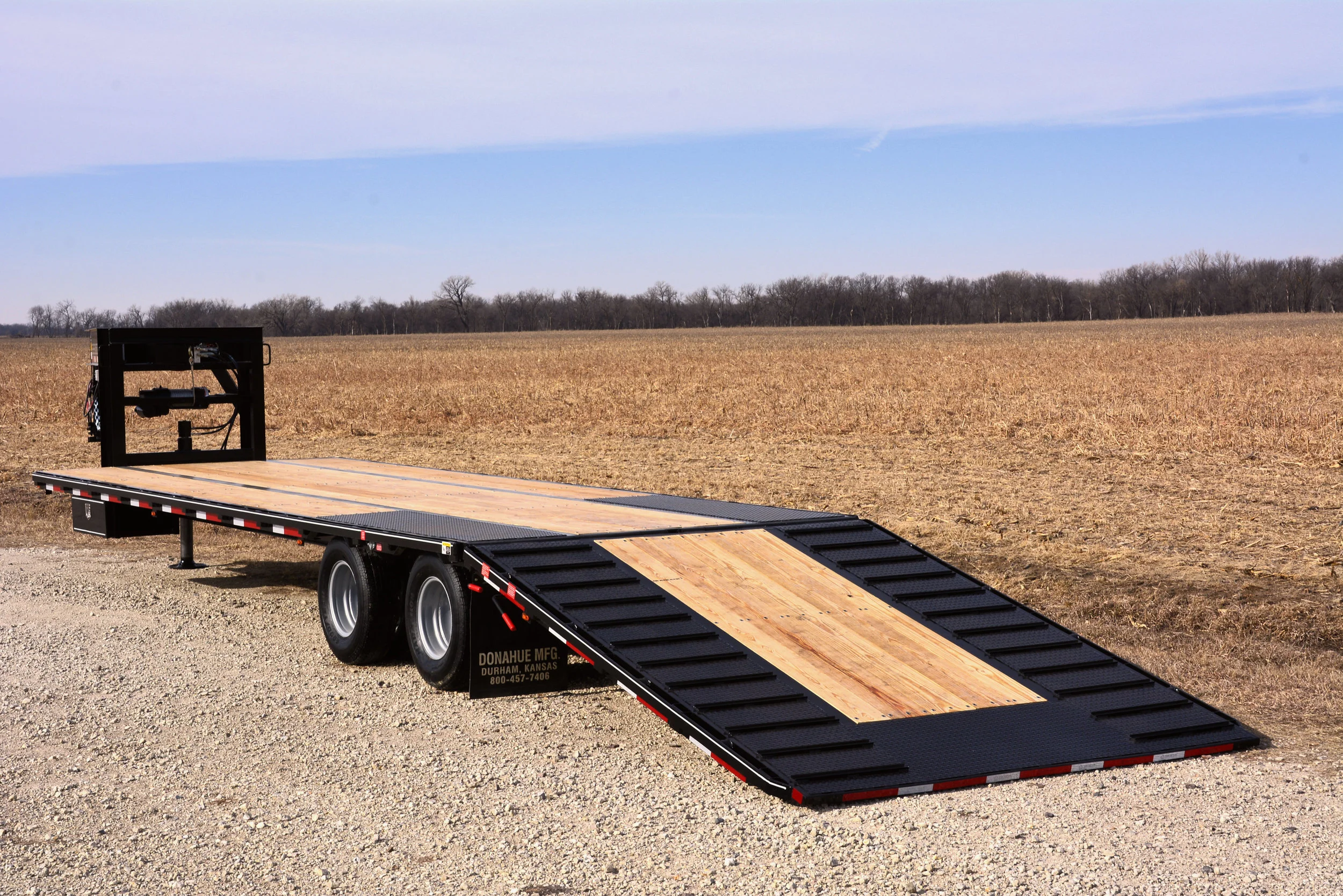 HF35HD Hydraulic Dovetail — Donahue Trailers
