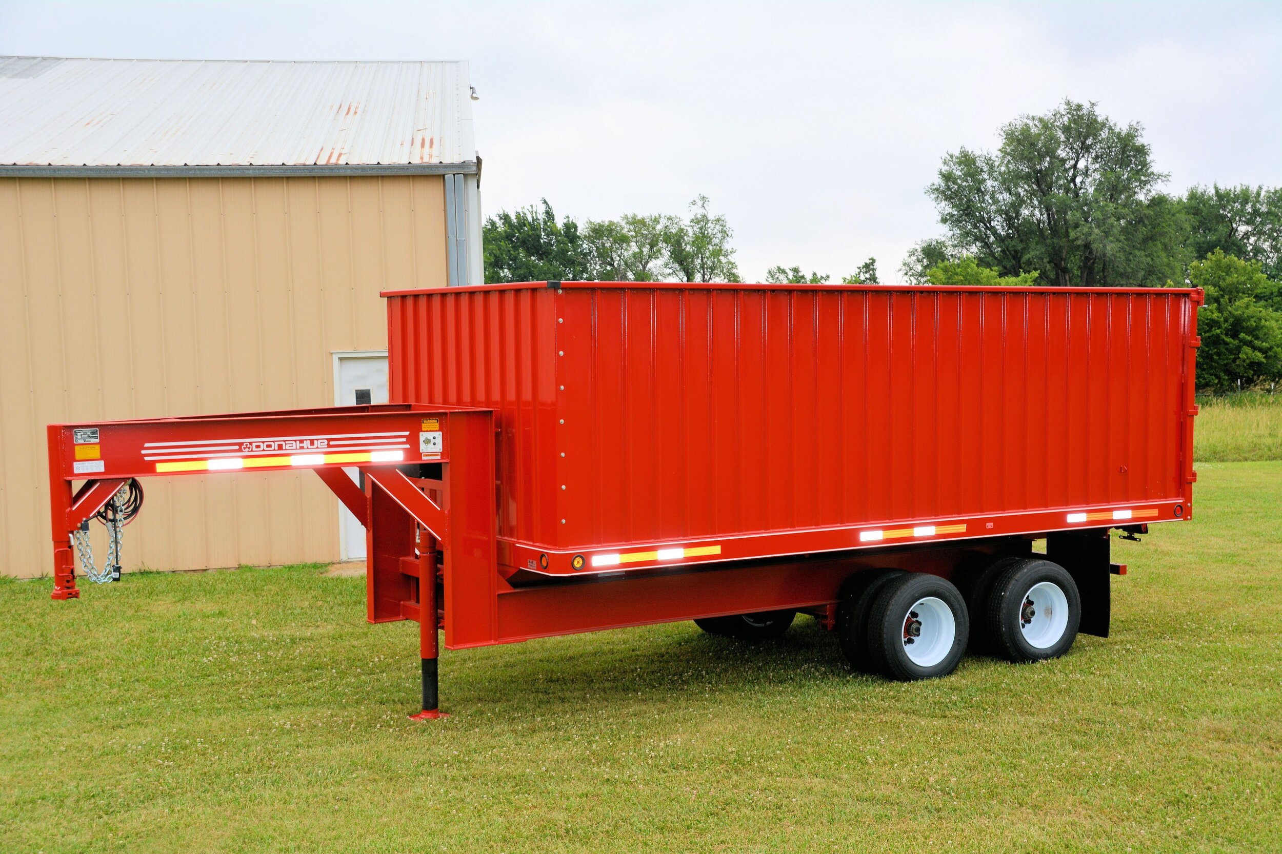 2015 Donahue Grain Dump Trailer 007.jpg