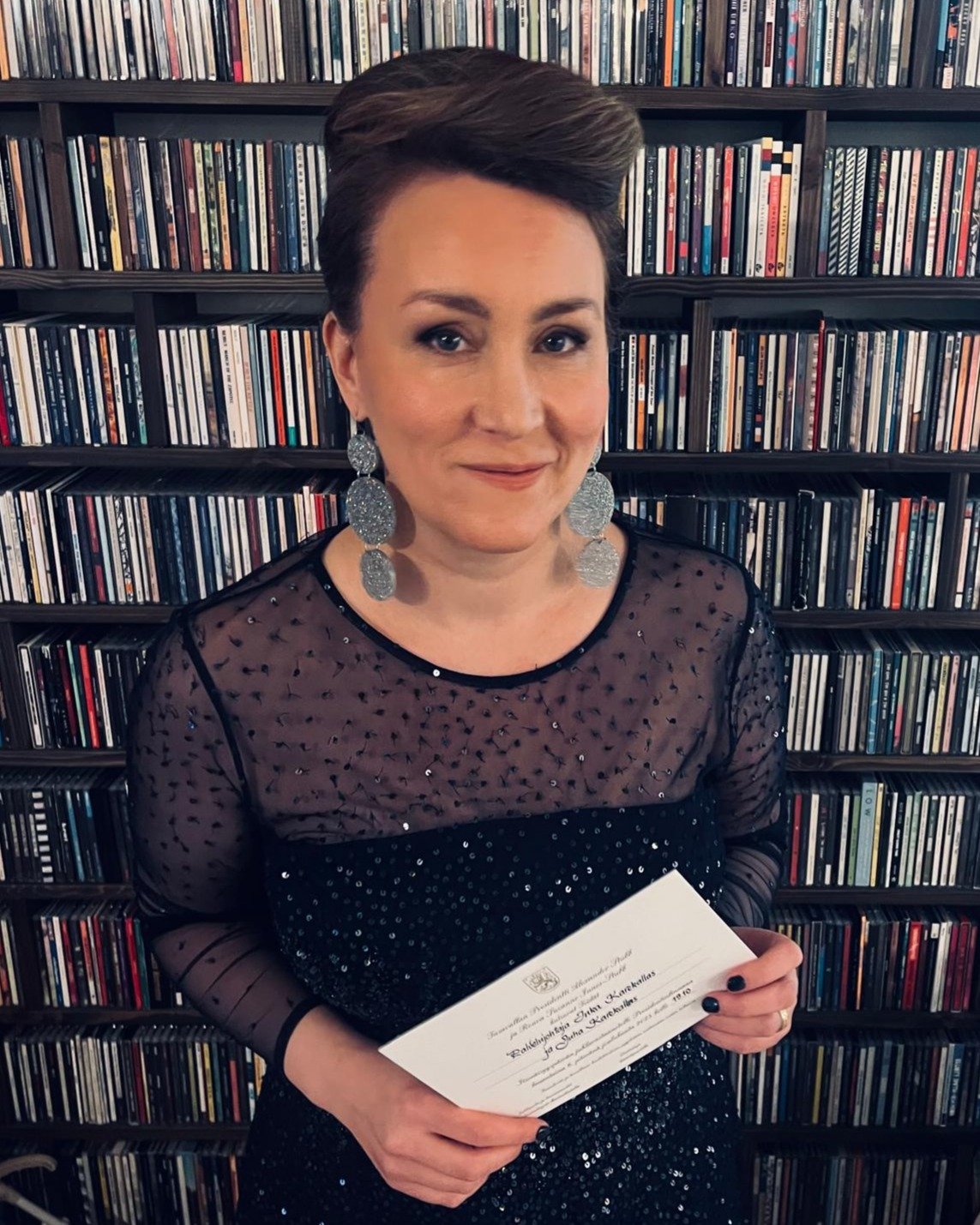 On kunnia p&auml;&auml;st&auml; edustamaan Kide-s&auml;&auml;ti&ouml;n ihmisoikeusty&ouml;t&auml; tasavallan presidentin itsen&auml;isyysp&auml;iv&auml;n juhlavastaanotolle. Illan teema &ndash; koulutus ja sivistys suomalaisen yhteiskunnan rakentajin