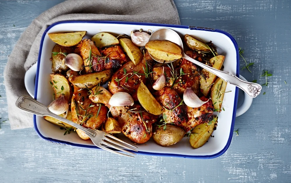 WE BELIEVE IN THE POWER OF FOOD TO BRING PEOPLE TOGETHER.