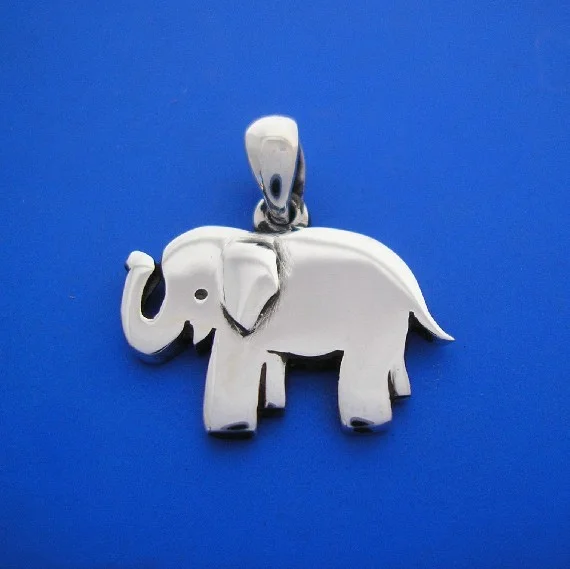 ElephantPendant570.JPG