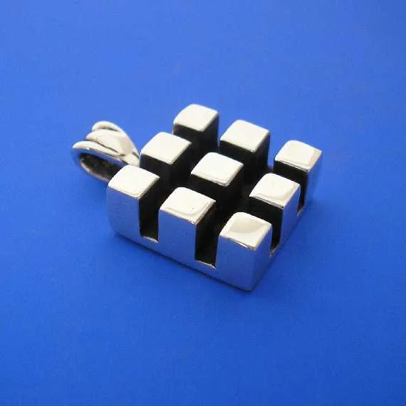 GridPendants570.JPG