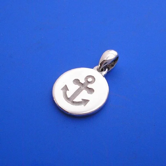 AnchorPendantSmallss570.JPG