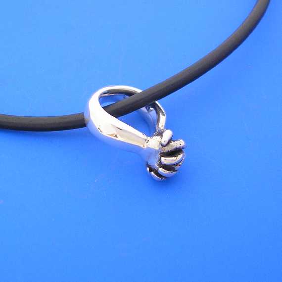 HandsPrayingPendantRounds570.jpg