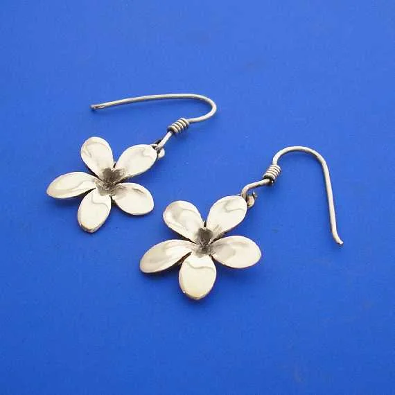 FrangipaniEarringsMedss570.JPG