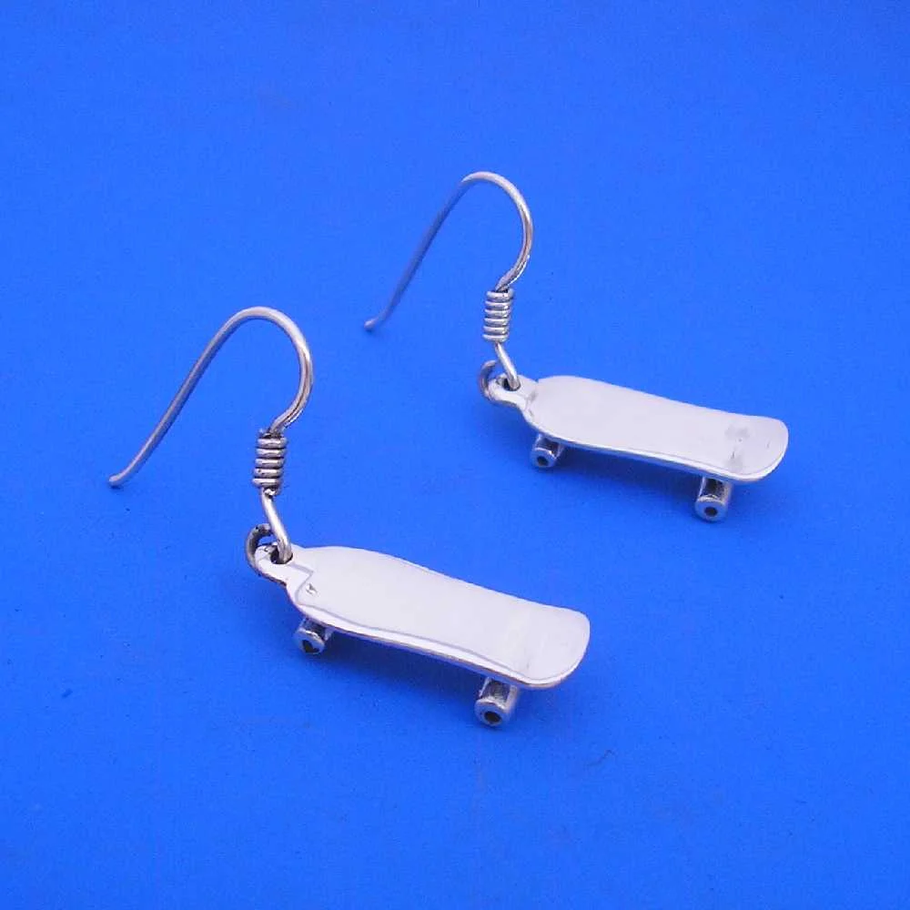 SkateboardEarringssssss1000.JPG