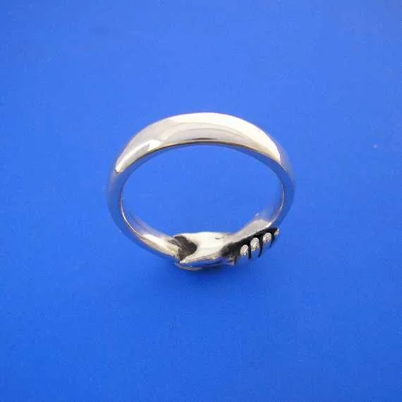 HandsRing570.jpg