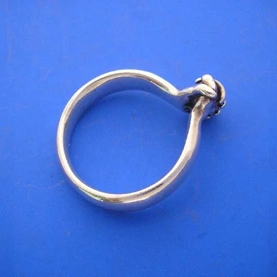 HandsPrayingRing5570.jpg