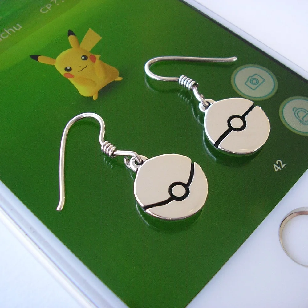 picachuPhone1000.JPG